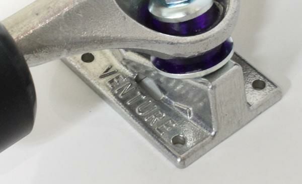 VENTURE ベンチャー スケートボード トラック 2個セット POLISHED 無地