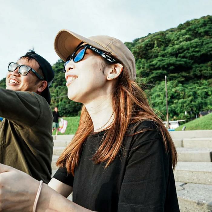 値下げ！D&G men's用サングラス dangshades サングラス LOCO BLACK Matte x GREEN Mirror POLARIZED