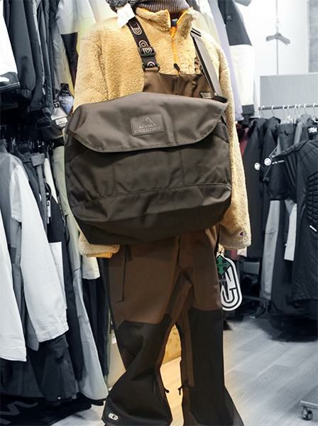 GREGORY グレゴリー バッグ オーセンティックメッセンジャー ブラック